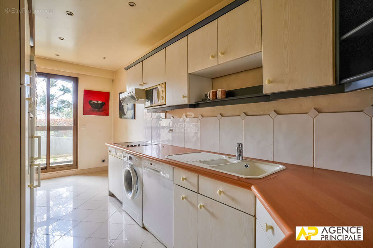 Appartement - Rez de jardin - Petit parc - Terrasse - photo 12