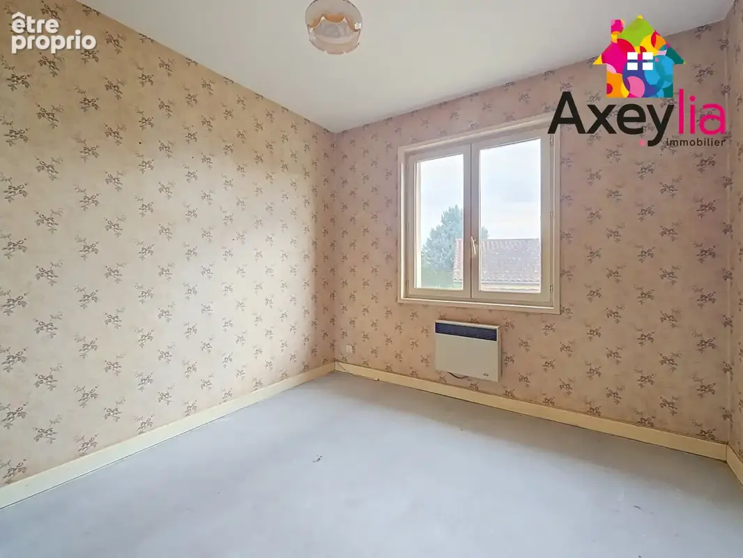 A vendre - riorges - maison a renover sur terrain de 848 m2 - photo 8
