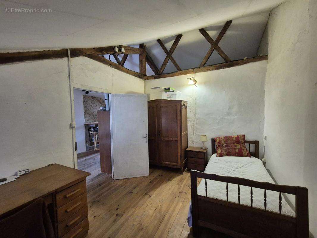 Appartement à VIC-FEZENSAC