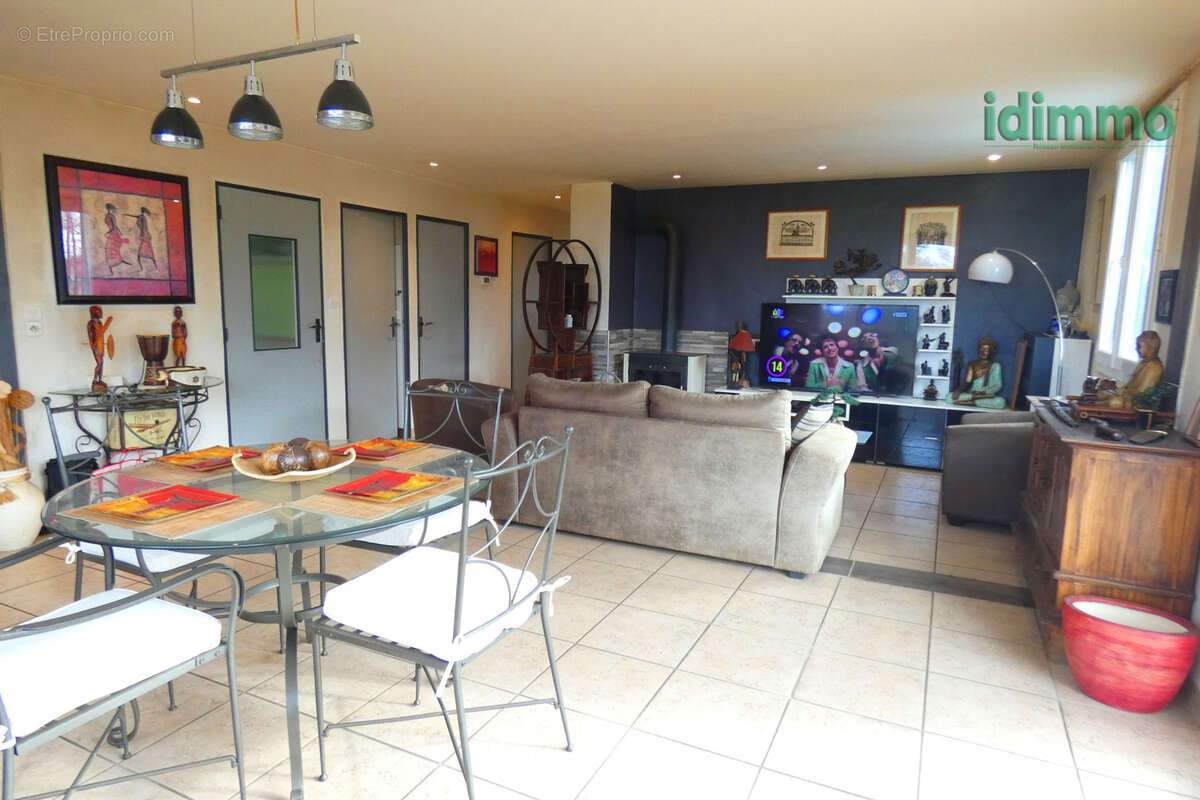 Maison à SAINT-PAUL-DES-LANDES