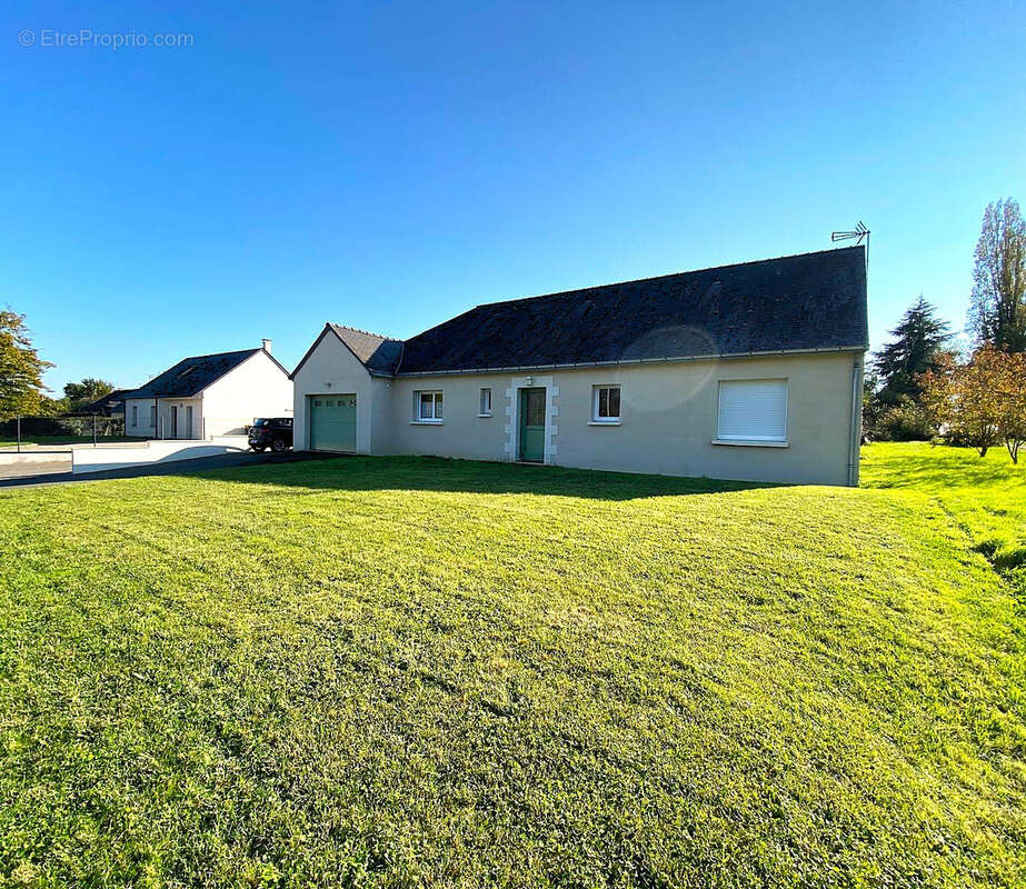 Maison à CHAUMONT-D'ANJOU