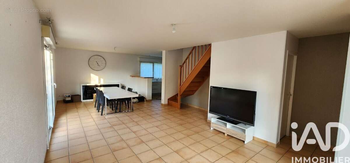 Photo 6 - Maison à AVANNE-AVENEY