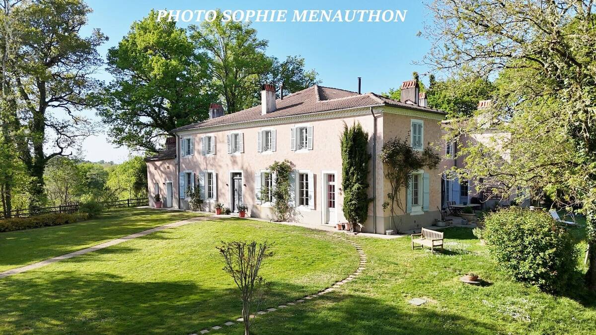 Maison à ARJUZANX