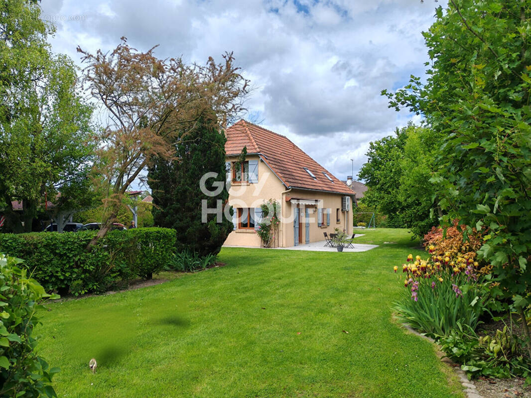 Maison à SAINTE-MAURE