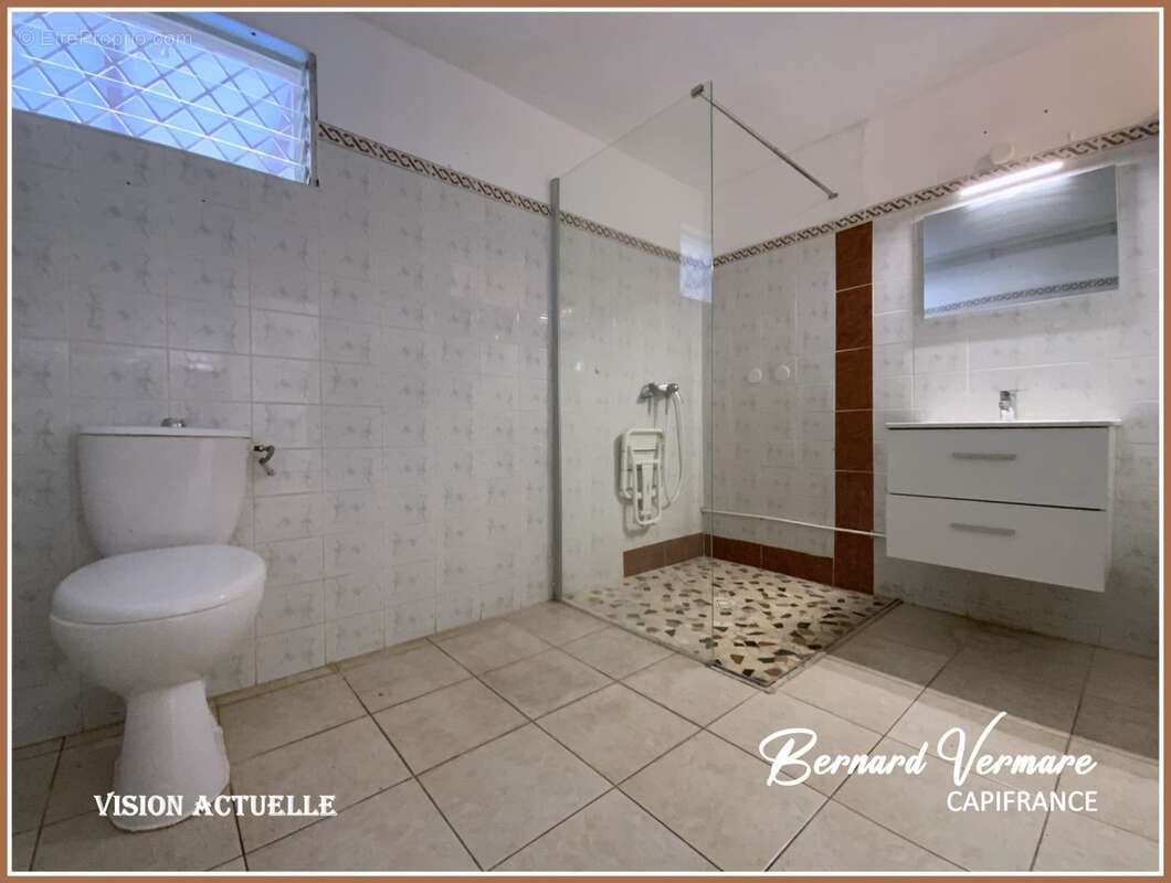 Maison vue mer et les Saintes - 7 pièces - 4 chambres - 130 m² sur terrain 1000m² - photo 19