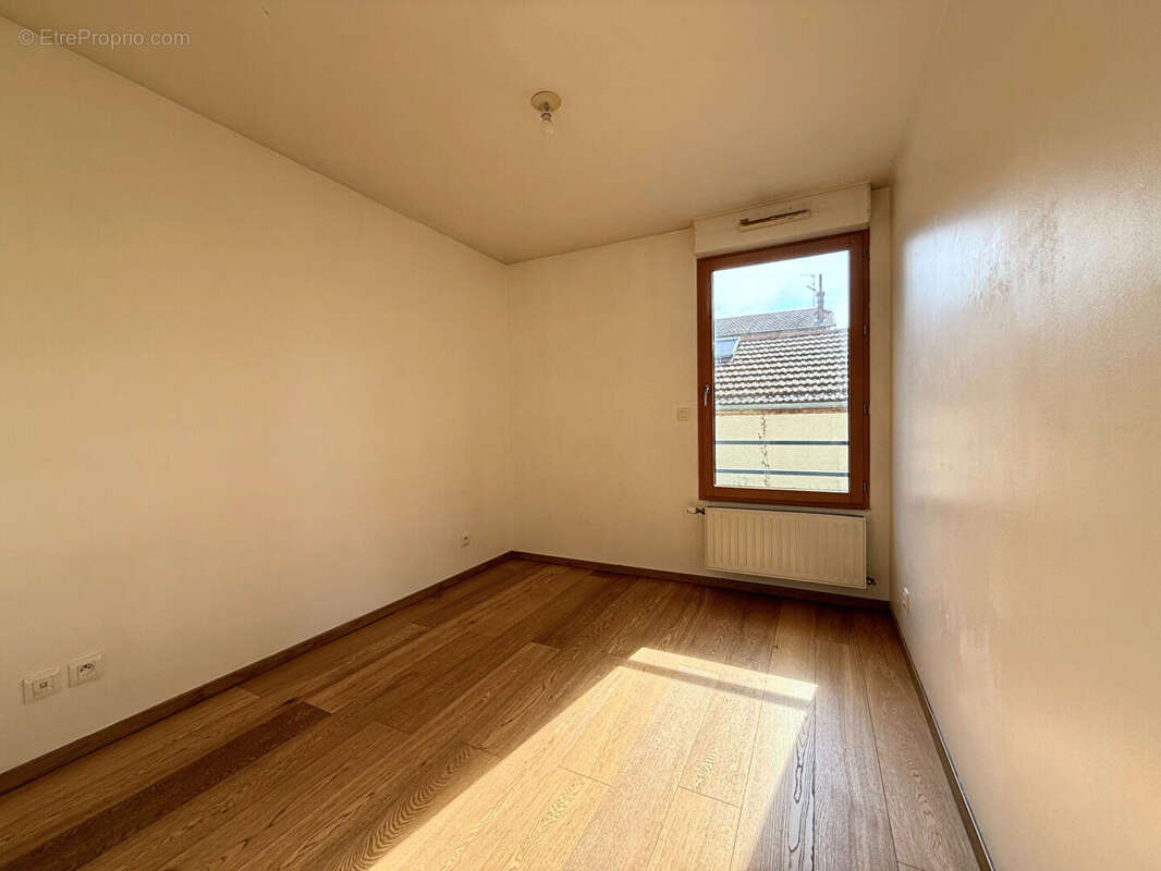 Vente appartement T3 - sans vis à vis - calme - loggia plein Est - photo 10