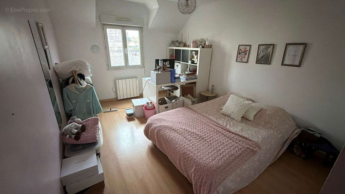 Maison à vendre à CHEVILLY-LARUE    130m2 avec terrain  de 300m2 - photo 4