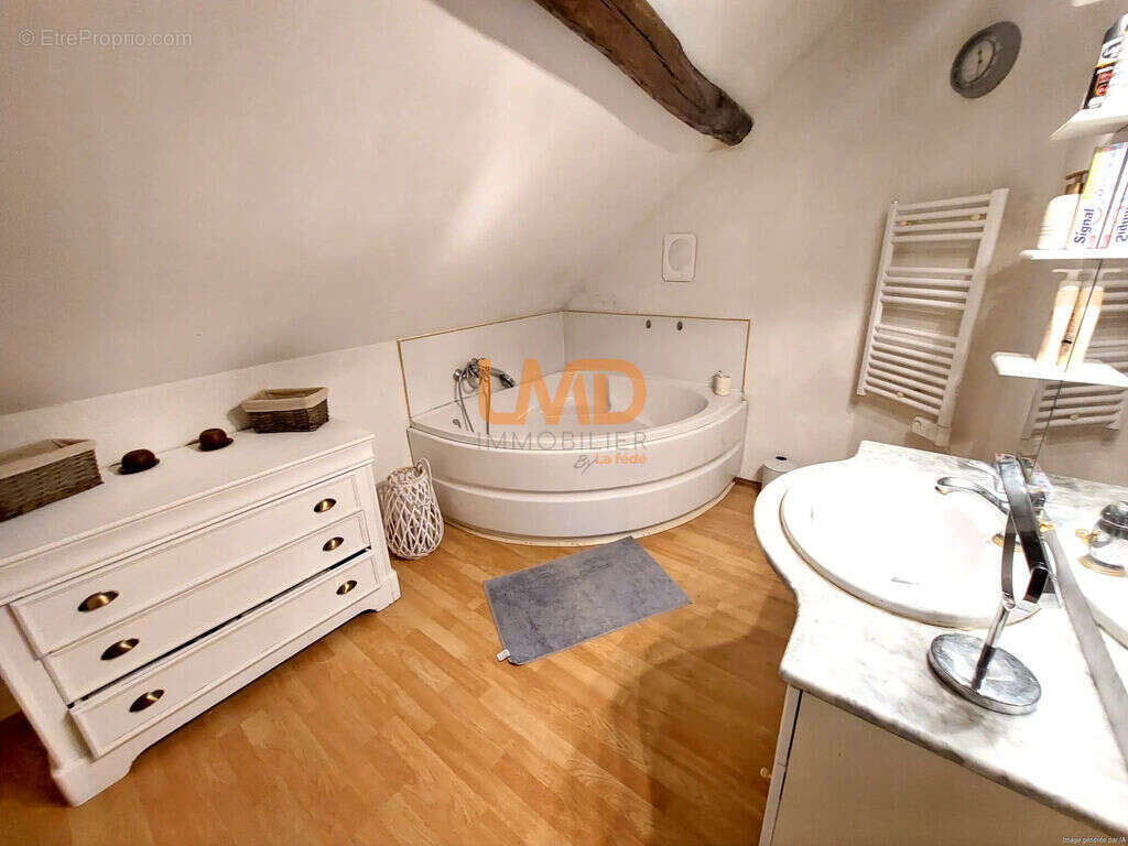 Maison 185 m² habitables sur plus de1600 m² - photo 9