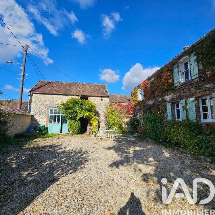 Photo 3 - Maison à LAVAL-EN-BRIE