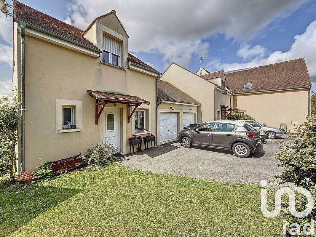 Appartement 440 m² à Guitrancourt  - photo 9