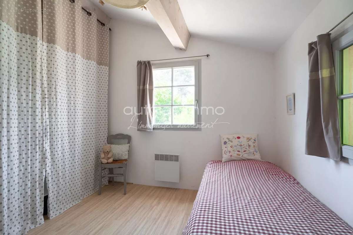 Maison à ROQUEFORT-LES-PINS