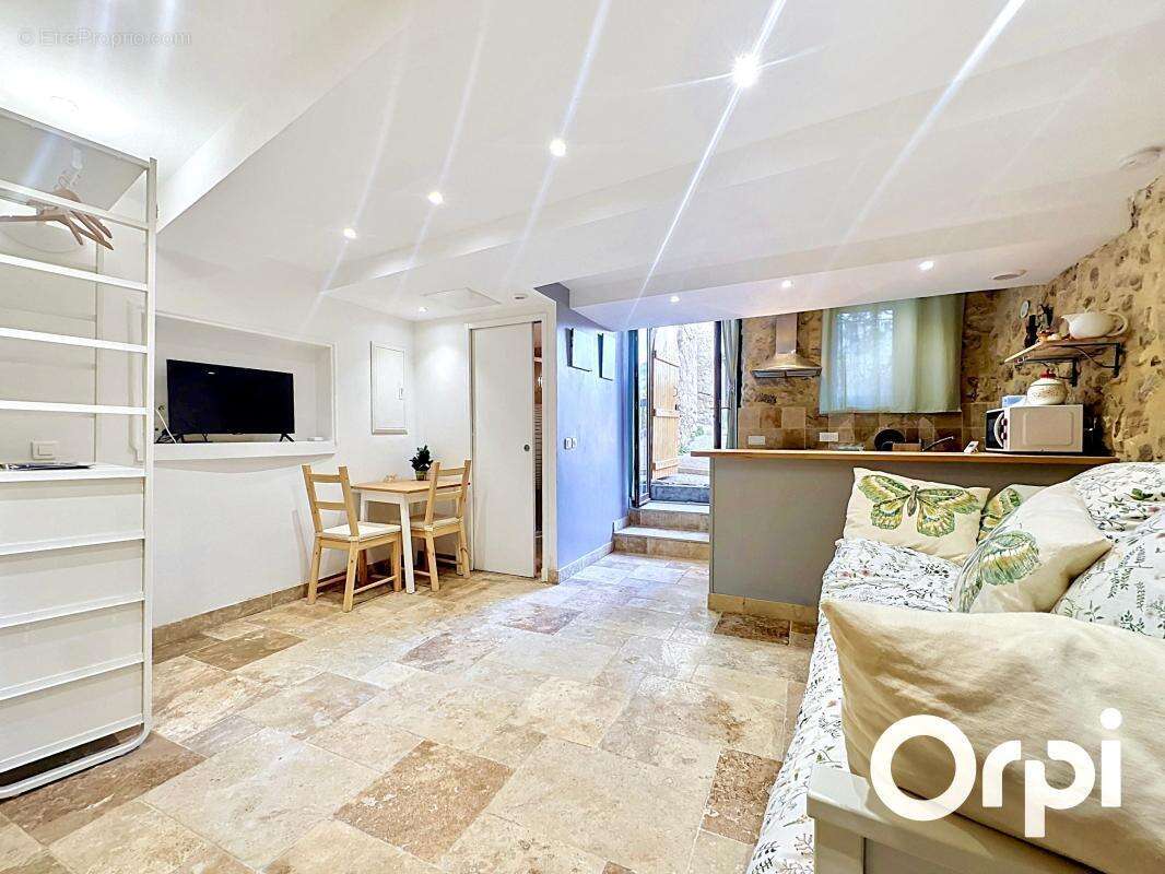 Appartement à LE BROC