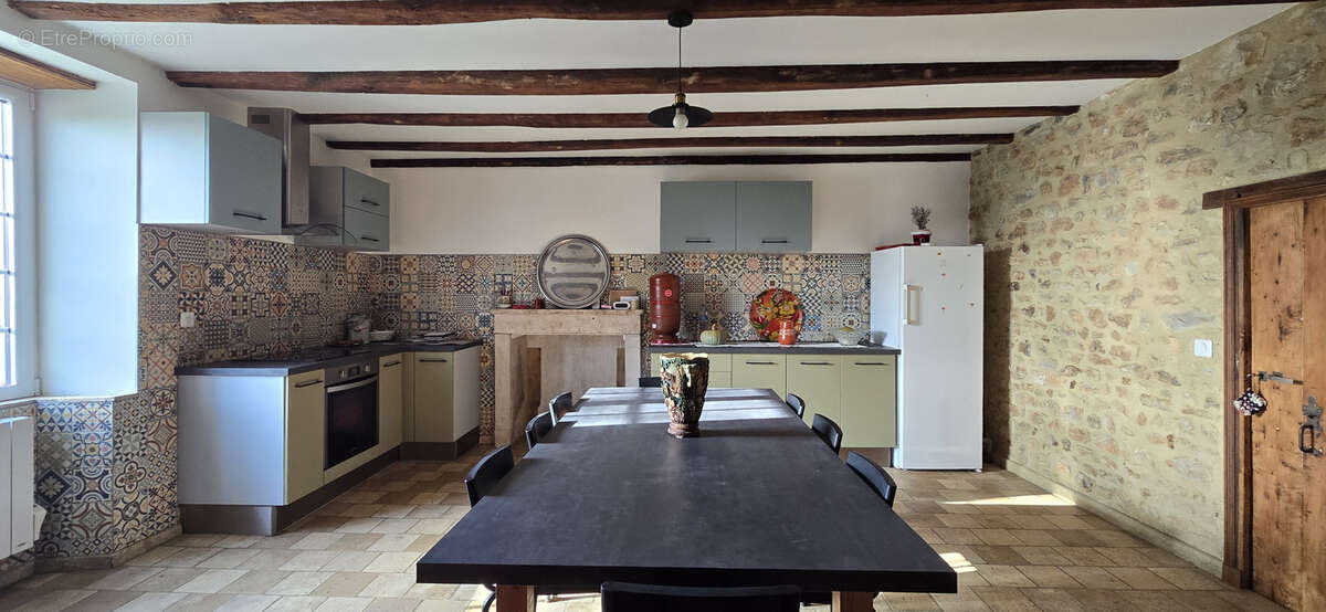 Maison à CEAUX-EN-COUHE