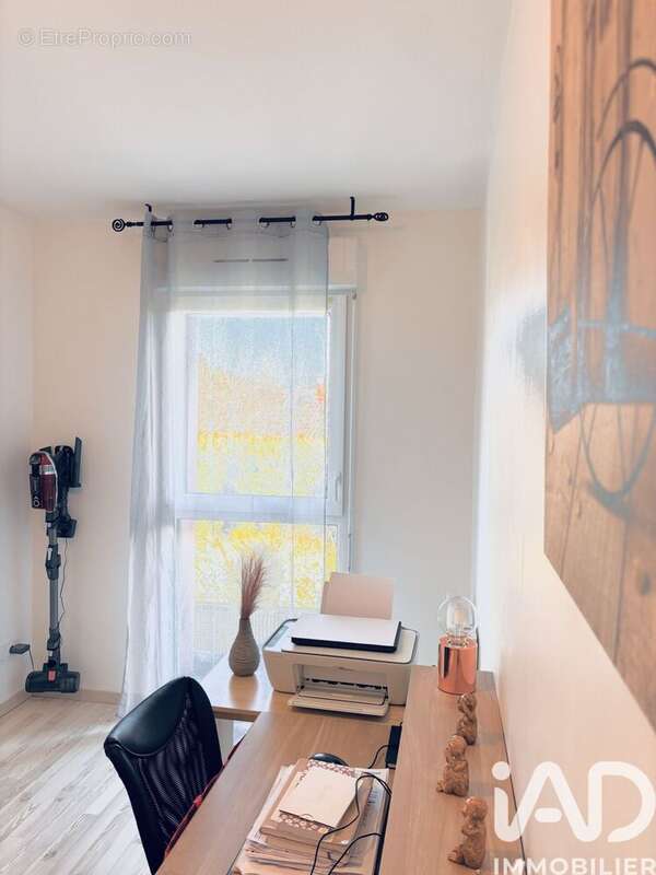 Photo 8 - Appartement à BUCHERES