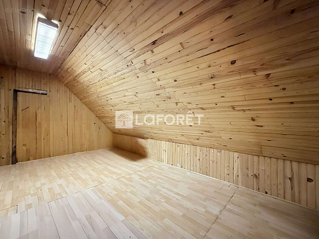 Laforêt Luzarches - Maison Seugy 5 pièce(s) 100 m2 - photo 11