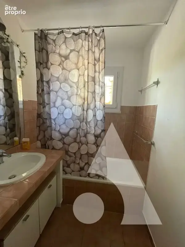 Villa Saint Raphael  au calme- 160m² - 5 chambres - Piscine - photo 10