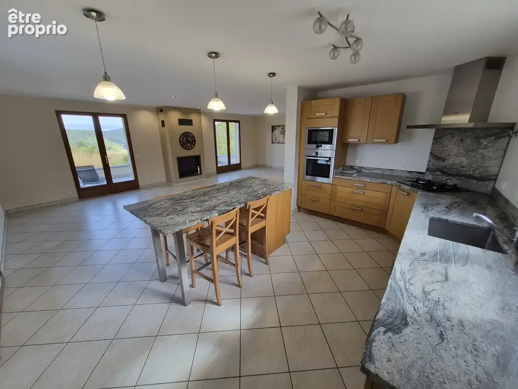 Maison individuelle de 142 m2 édifiée sur un terrain de 3115 m2 - photo 5