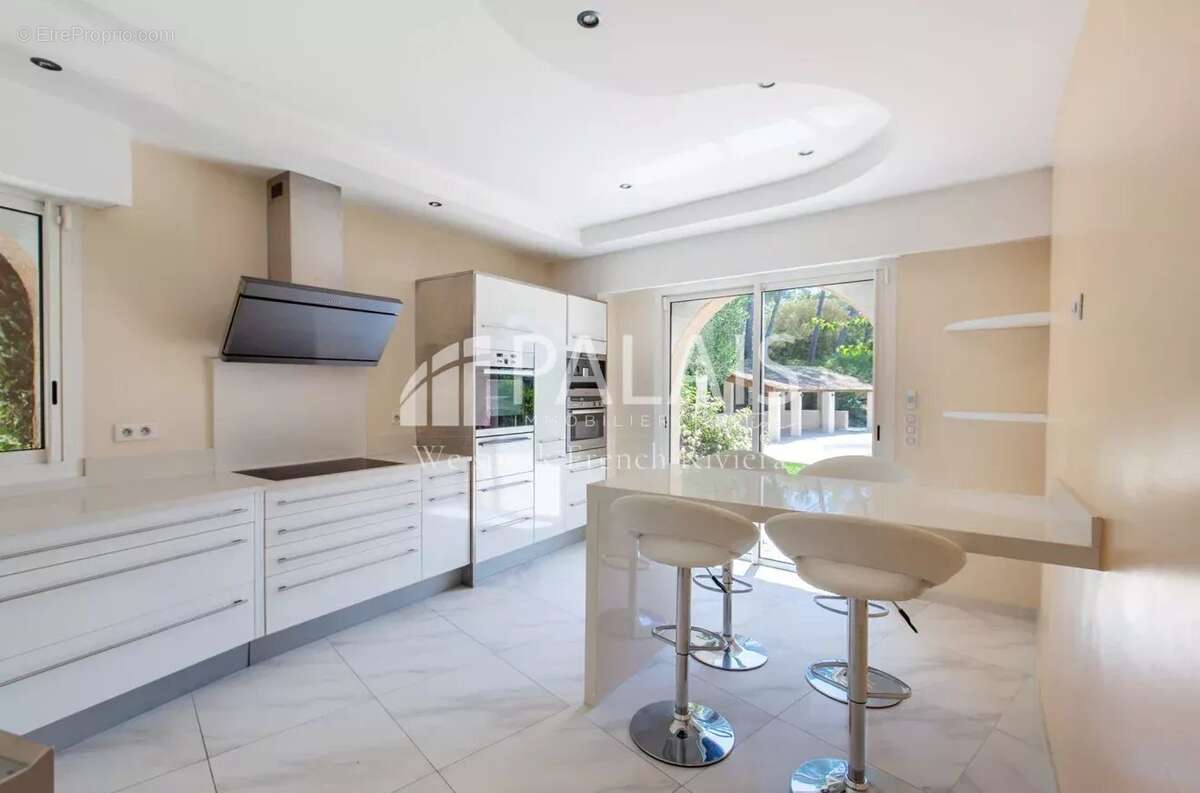 Maison à MOUANS-SARTOUX