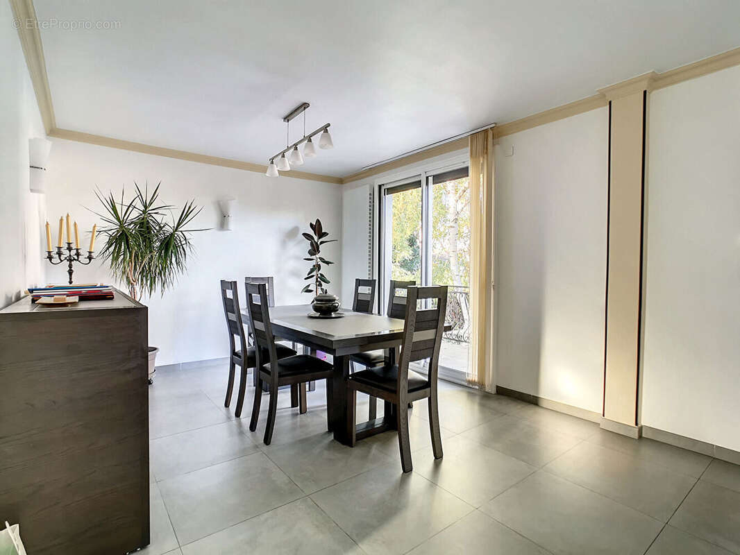 Maison à ORMESSON-SUR-MARNE