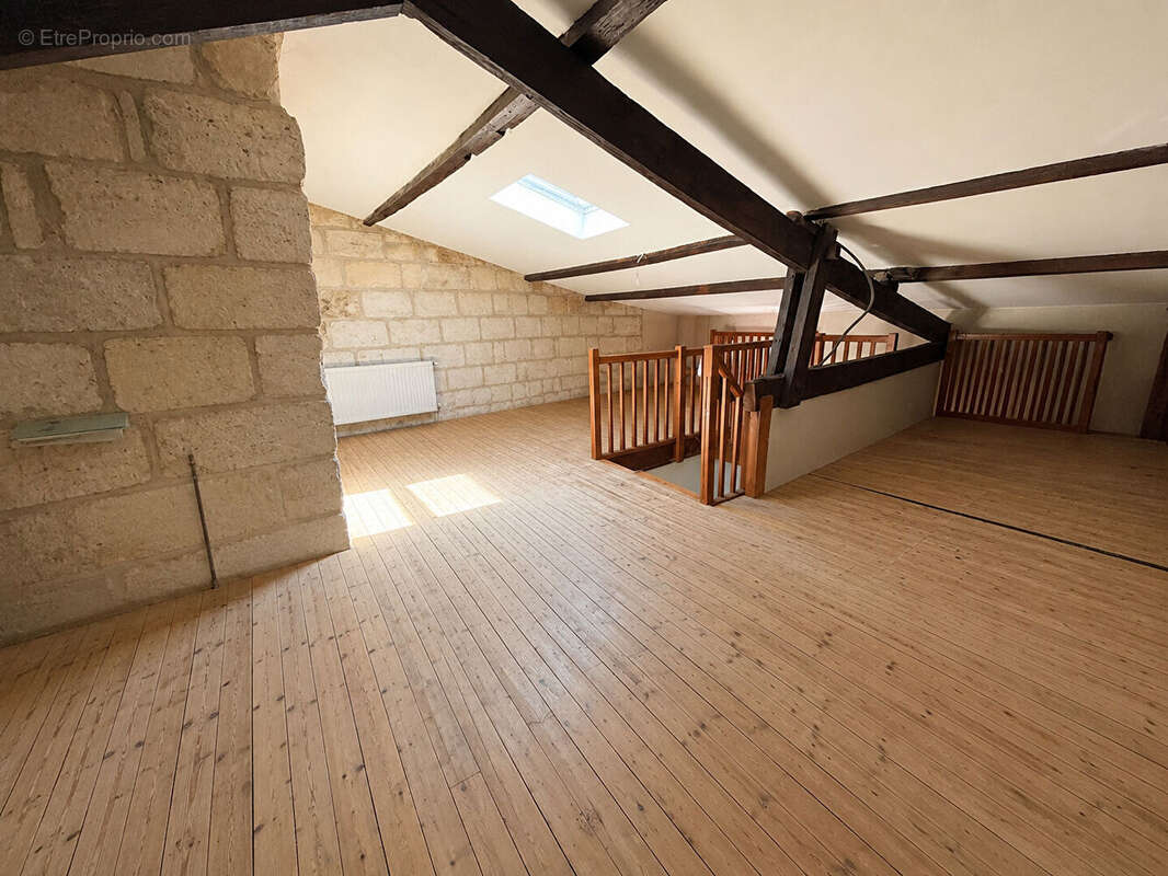 Bordeaux Nansouty - Maison de 100 m² avec terrasse, cave et comble à aménager - photo 14