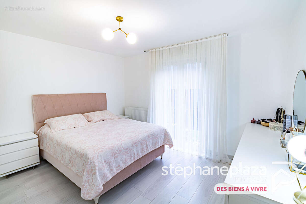 Plain pied 3 chambres, terrain, transport commodités - photo 8
