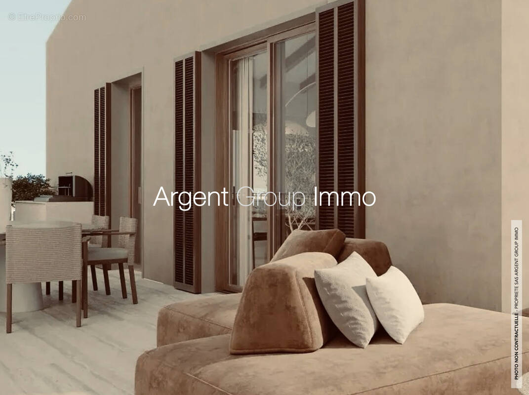 Appartement à BORMES-LES-MIMOSAS