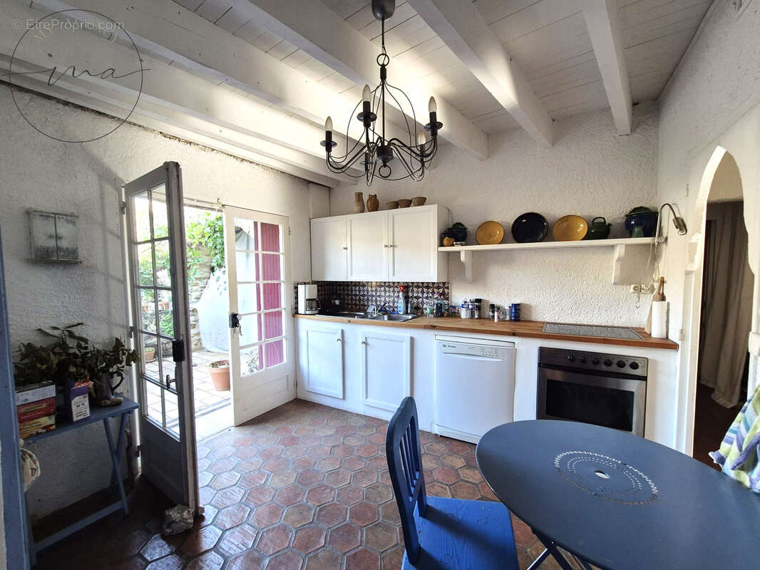 Maison à CABREROLLES