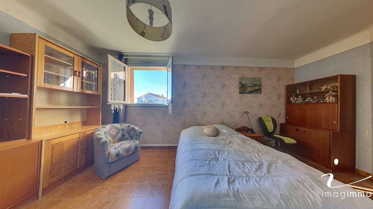 Maison à SAINT-JEAN-DE-VEDAS