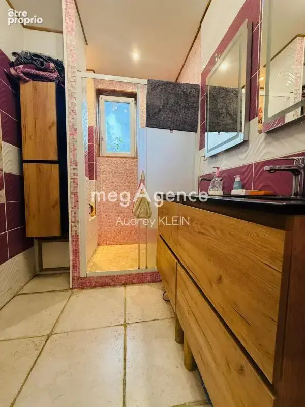 Belle propriété au calme avec terrain, piscine et box équestre - photo 9