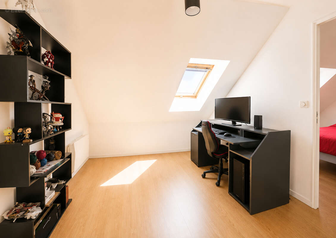 Clermont centre Duplex 3 pièces 58 m² avec balcon, cave et parking - photo 4