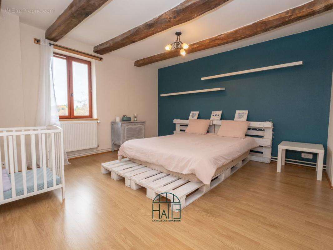 Maison 140 m² à Espartignac  - photo 8