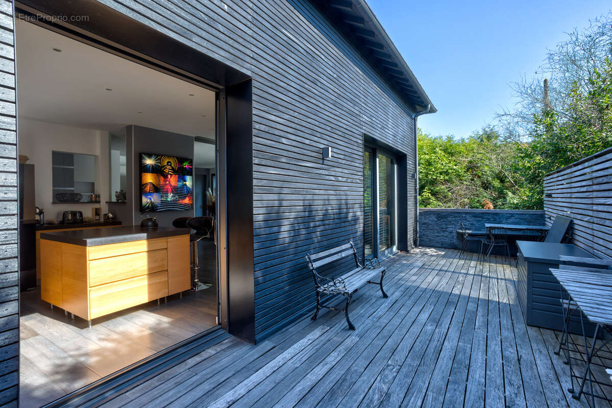 Maison à LA CELLE-SAINT-CLOUD