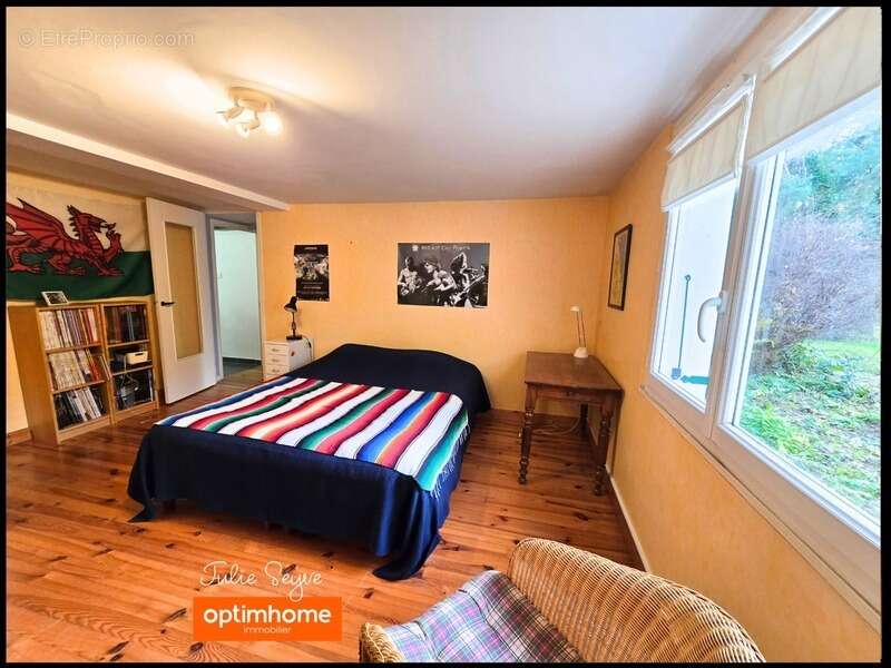 Maison à SAINT-GENIS-POUILLY