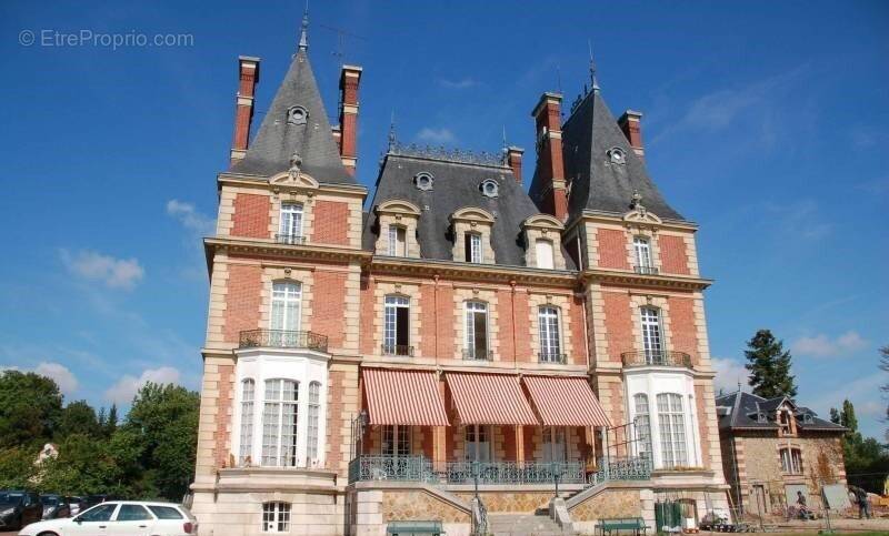 Appartement à VAUGRIGNEUSE