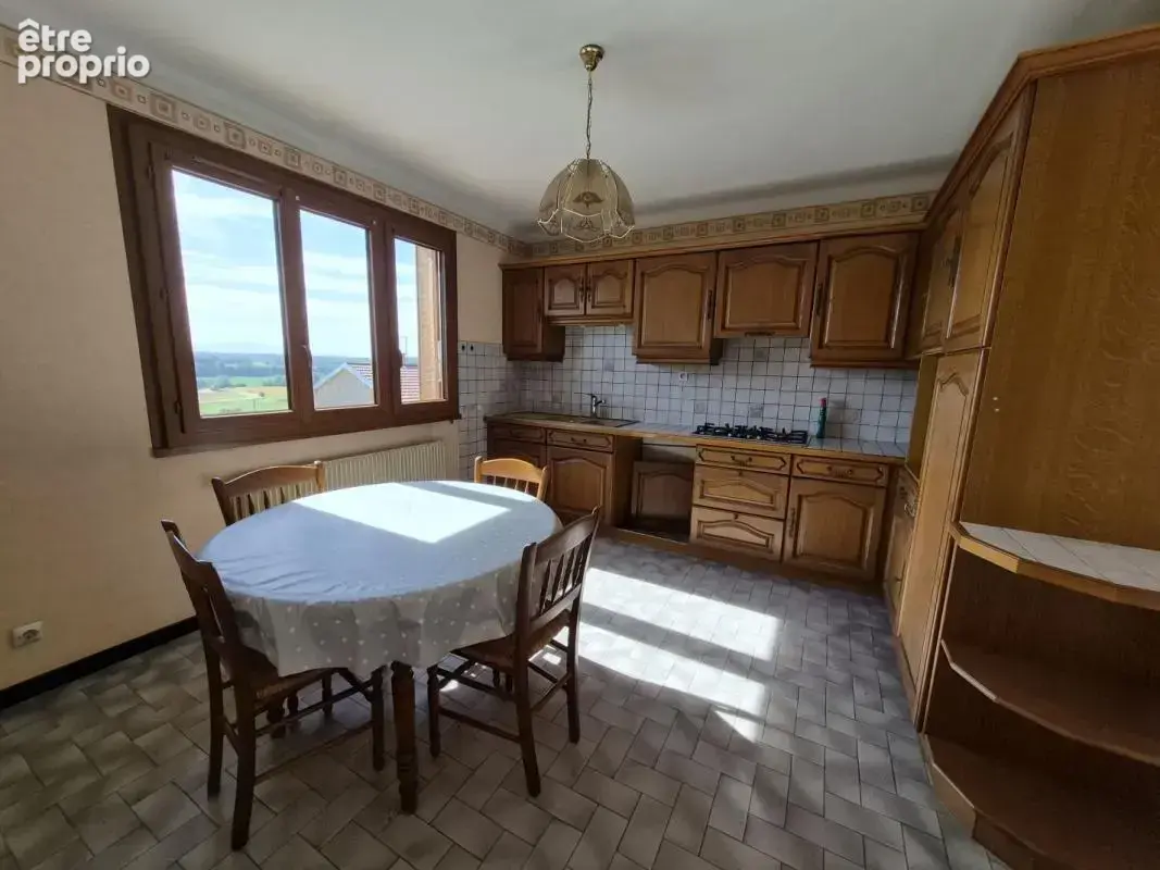 Maison 164 m² à Chalamont  - photo 3