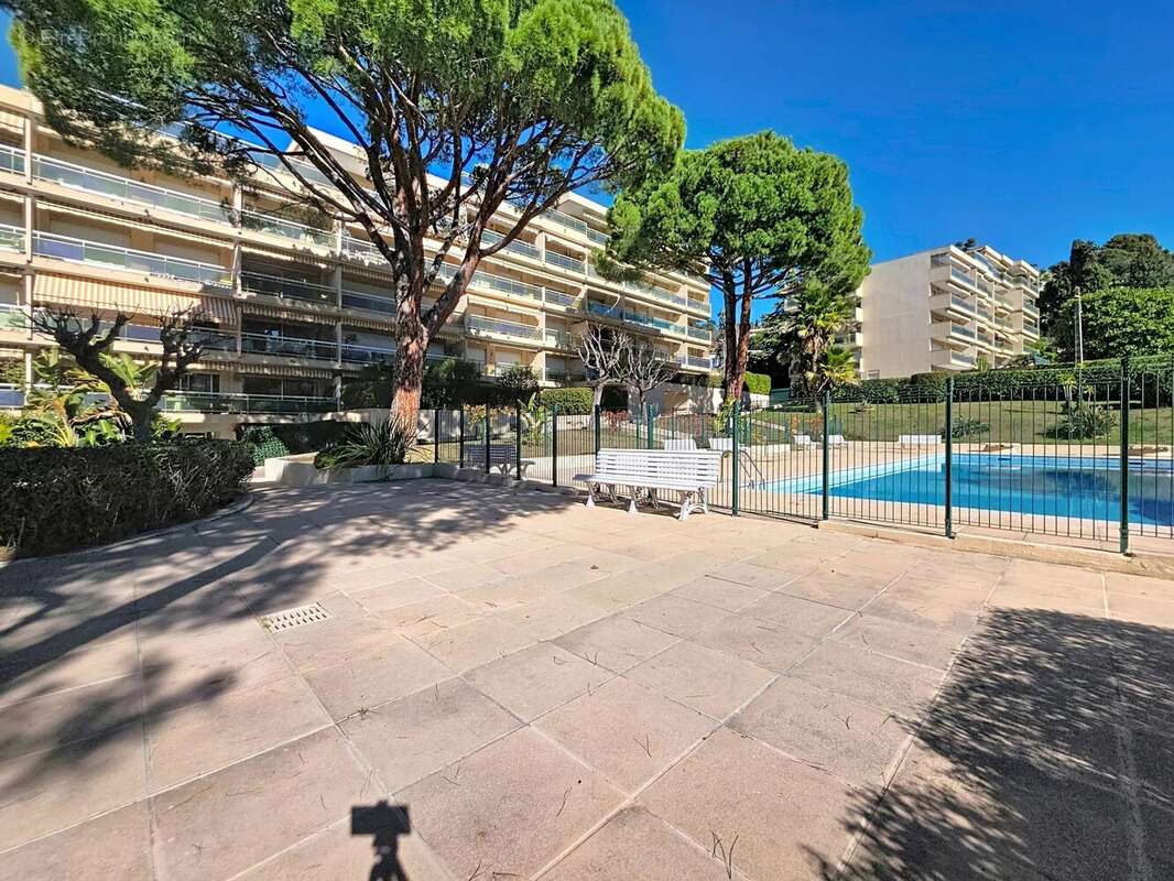 Appartement à LE CANNET