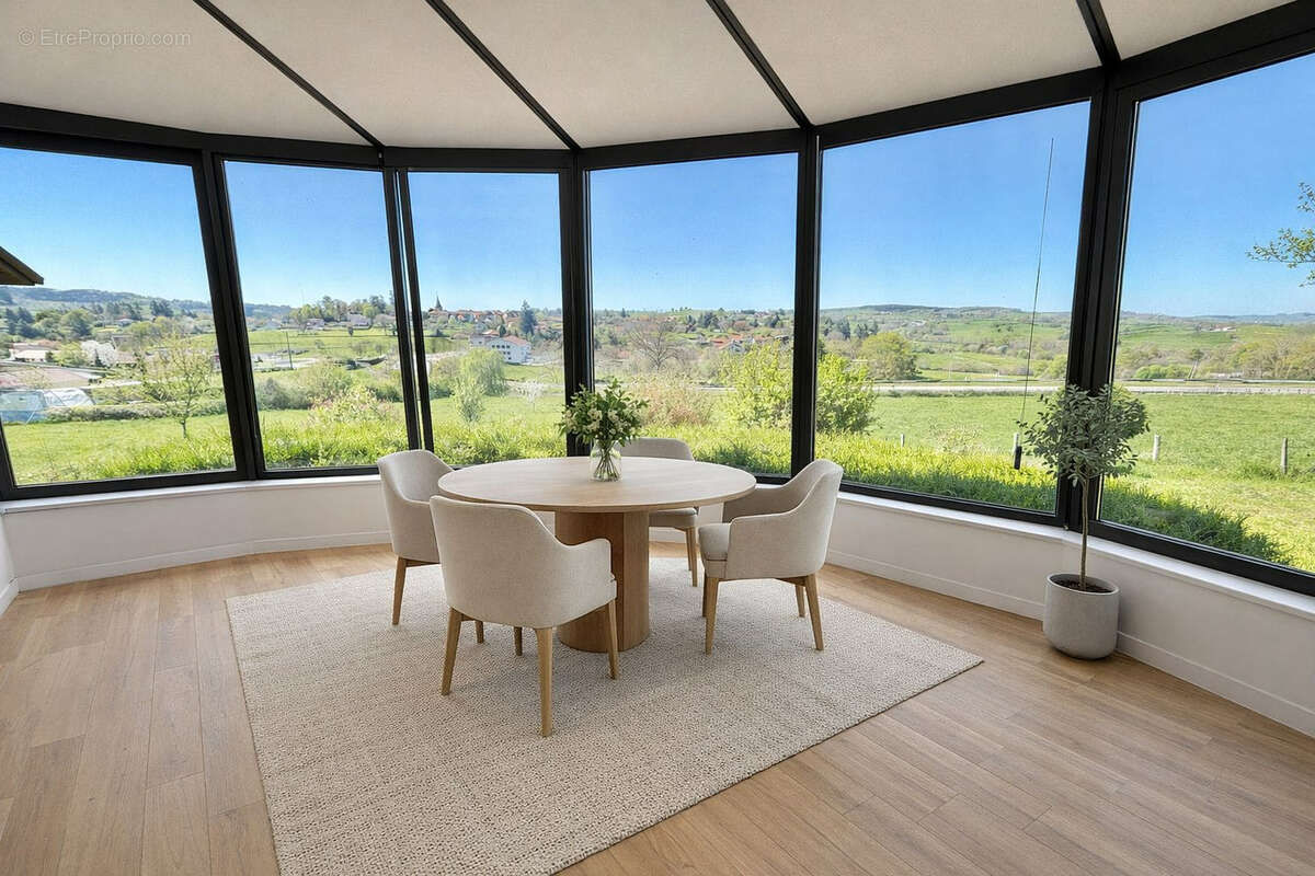 Maison à SAINT-MARTIN-D'ESTREAUX