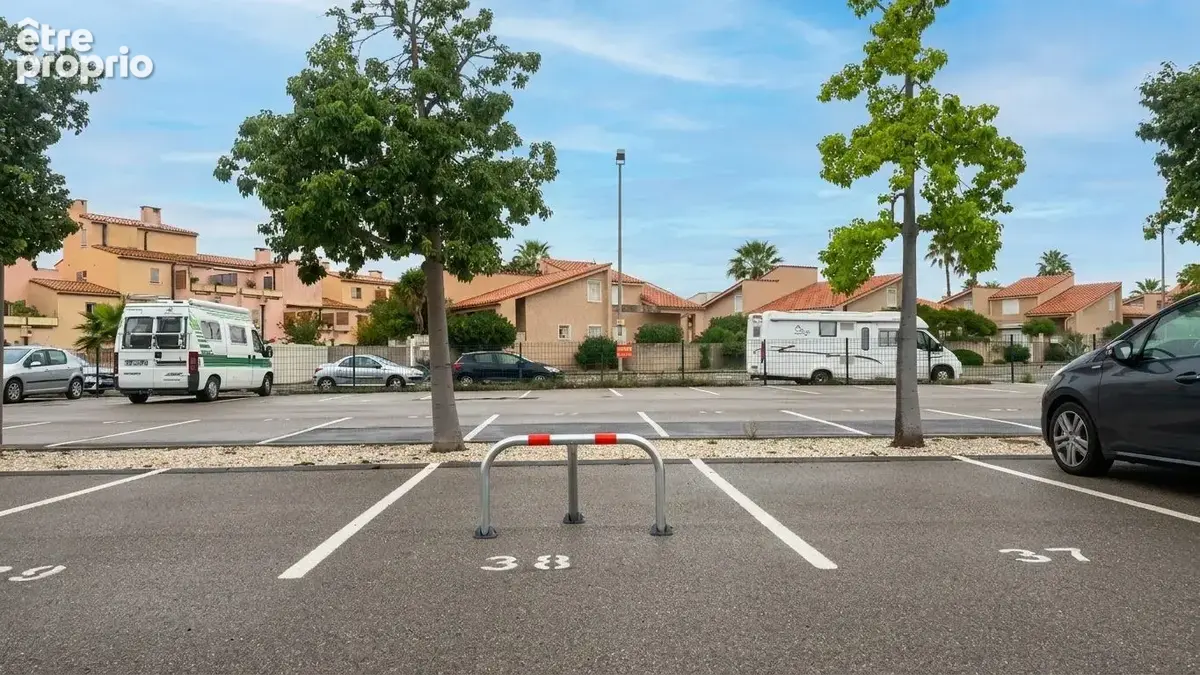 Parking à SAINT-CYPRIEN