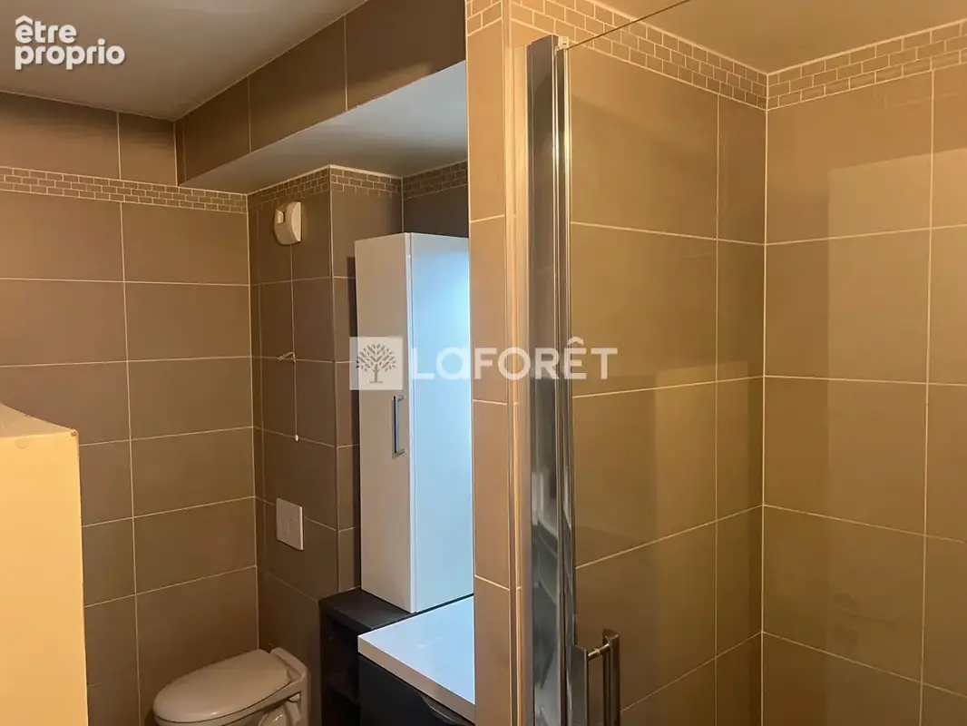 Saint Cloud 2P 49 m²,  terrasse, cave et parking - photo 5