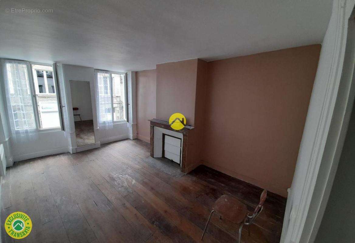 Appartement à DUN-LE-PALESTEL