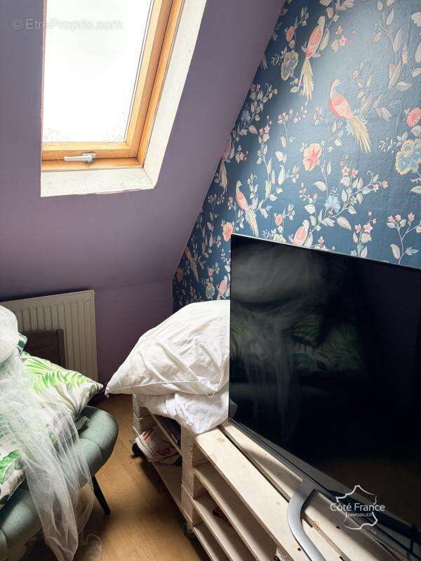 Maison à SAINS-RICHAUMONT