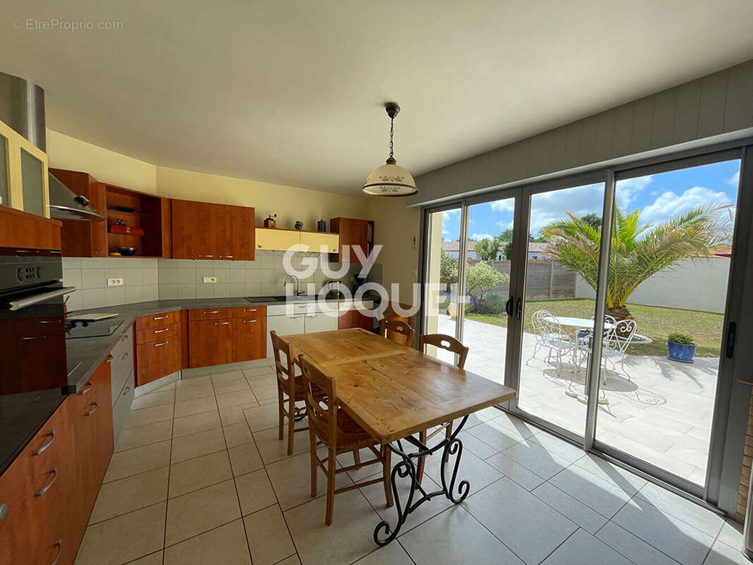 Coup de coeur : Villa 4 chambres sur 839 m² à Challans - photo 9
