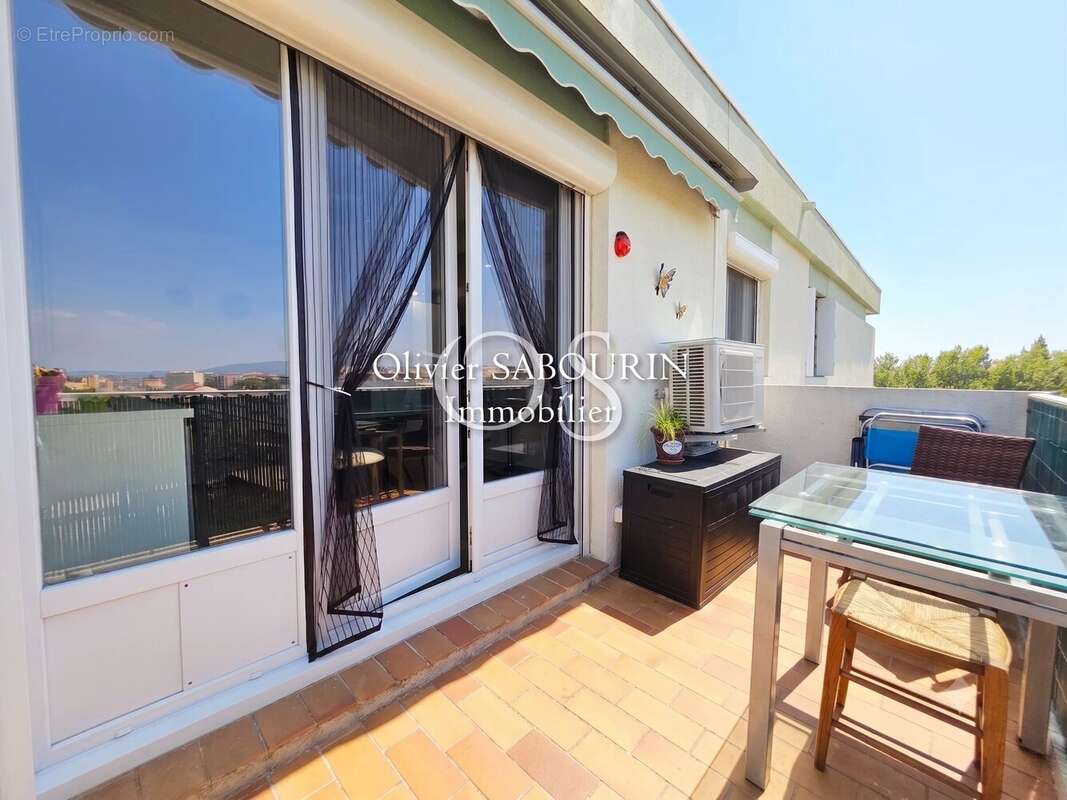 T3 – dernier étage avec terrasse, vue dégagée, à 600 m des plages - photo 2