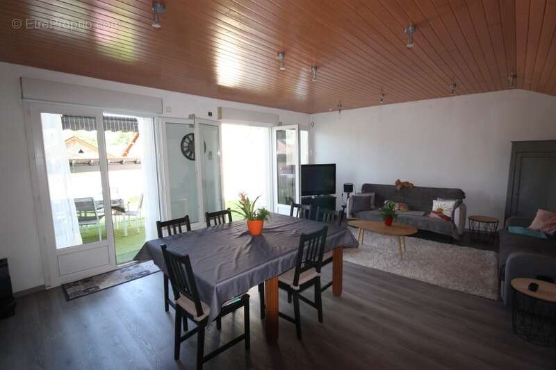 Maison à vendre 5 pièces ORDONNAZ (01) - photo 4