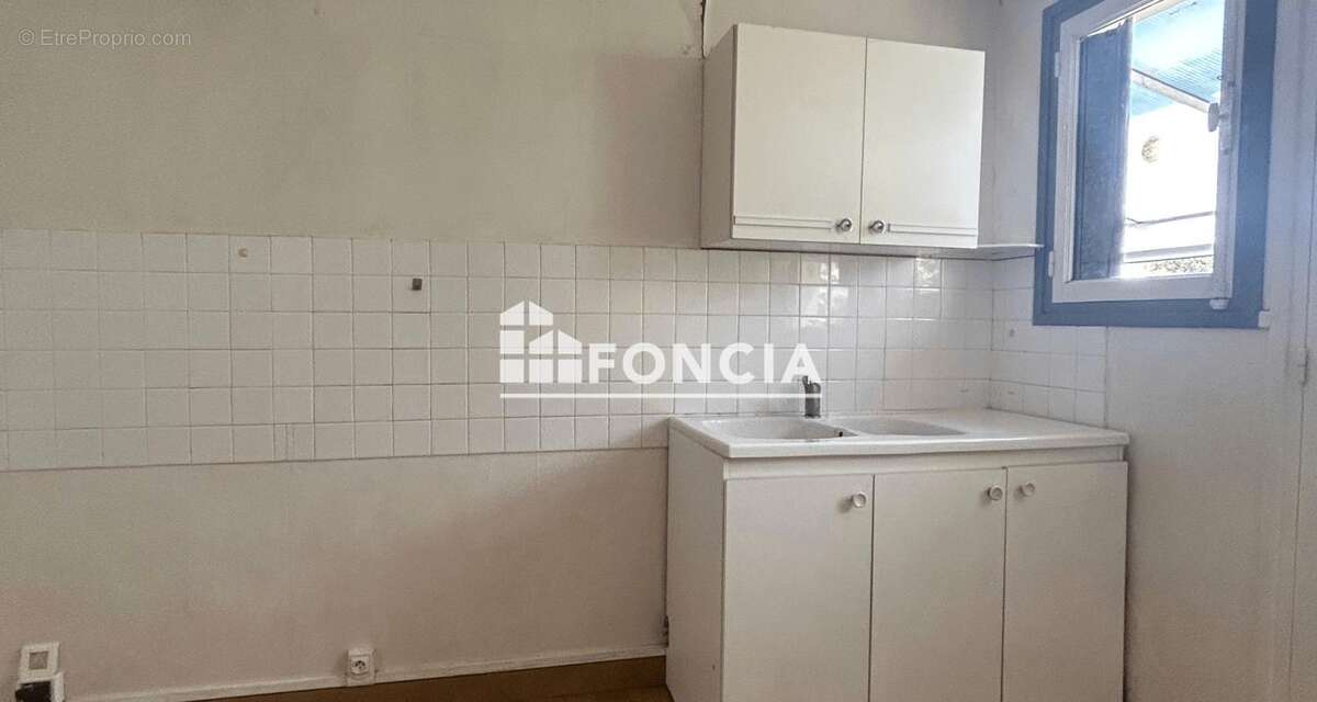 A Saint Michel, agréable maison de plain pied avec 2 chambres et un garage - photo 3