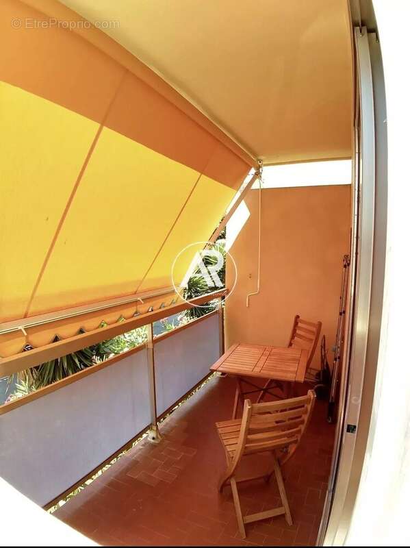 Appartement à ROQUEBRUNE-CAP-MARTIN