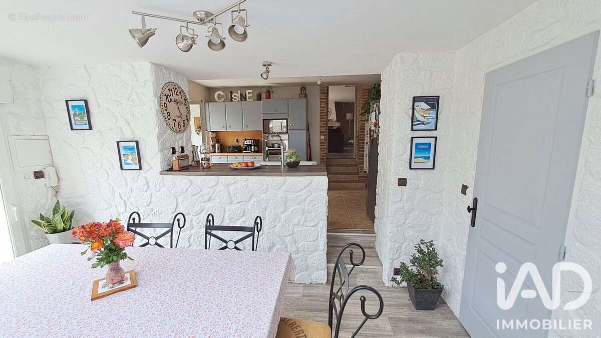 Maison 110 m² à Langueux  - photo 5