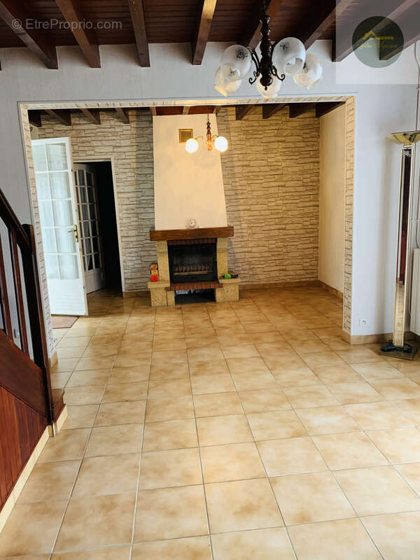 Maison à CHEROY
