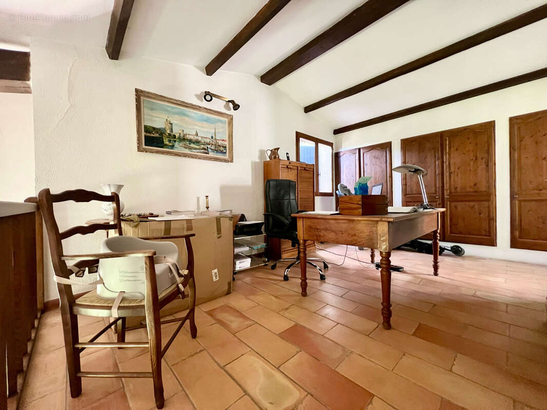 Maison à ROQUEVAIRE