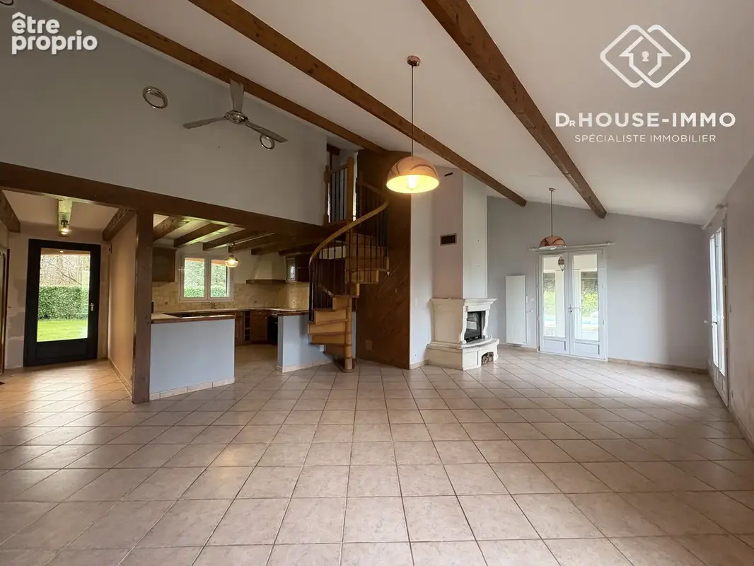 Maison 8 pièces 230 m² à vendre à Saint-Estephe (24360) - photo 22